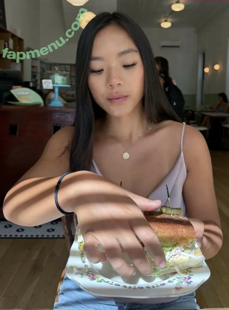 eatingalonediaries nude photo #0246 (khaleesi420eats)