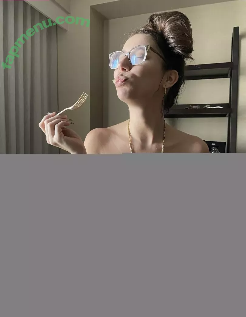 Eatwithmars nude photo #0046 (Missmars_ / eatwithmars_)