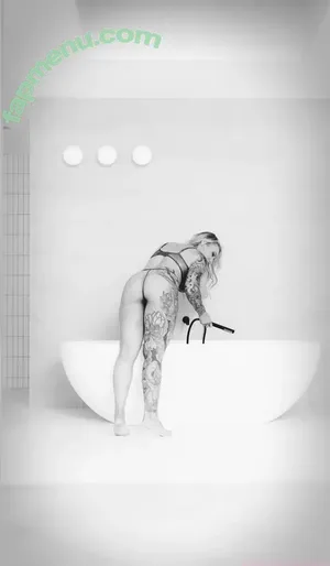Ebaniebridges / ebanie_bridges nude photo #0027