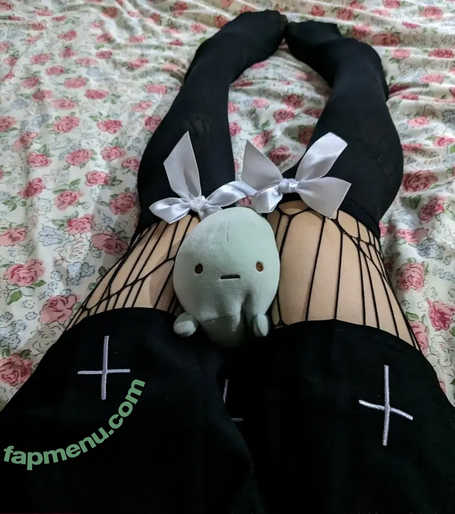 ebifry_thighs nude photo #0002 (ebifry_thighs)