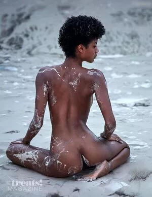 Ebonee Davis / eboneedavis nude photo #0048