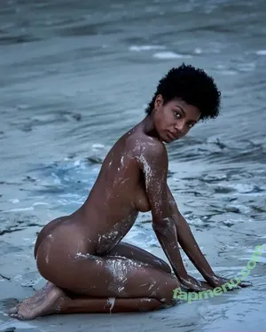 Ebonee Davis / eboneedavis nude photo #0166