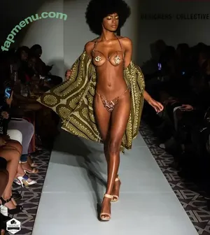 Ebonee Davis / eboneedavis nude photo #0175