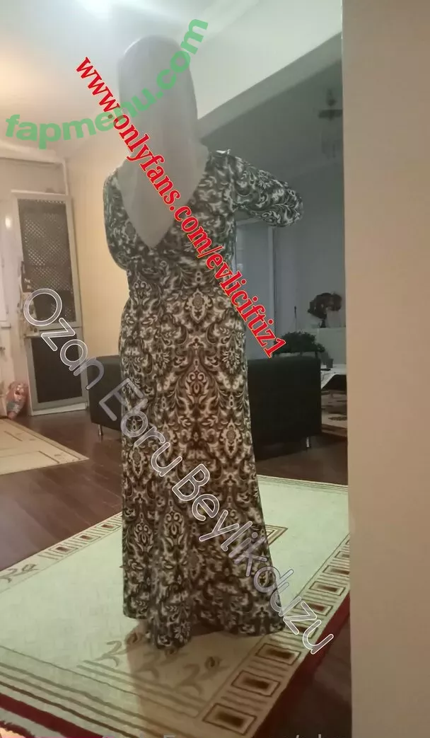 ebruozan nude photo #0017 (ebruesenelozan)