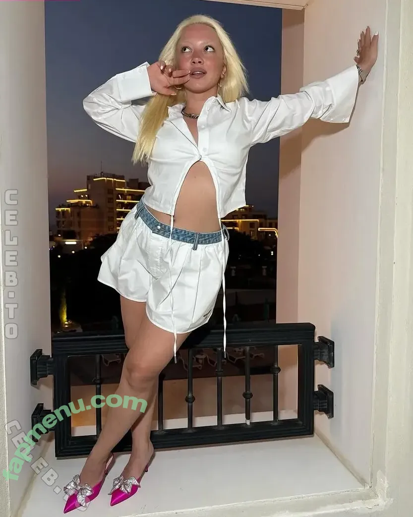 Ece Seckin nude photo #0028 (Eceseckin)