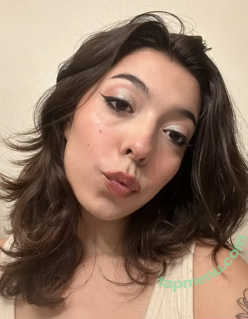 echoingaura nude photo #0003 (mwahhpjj / reel)