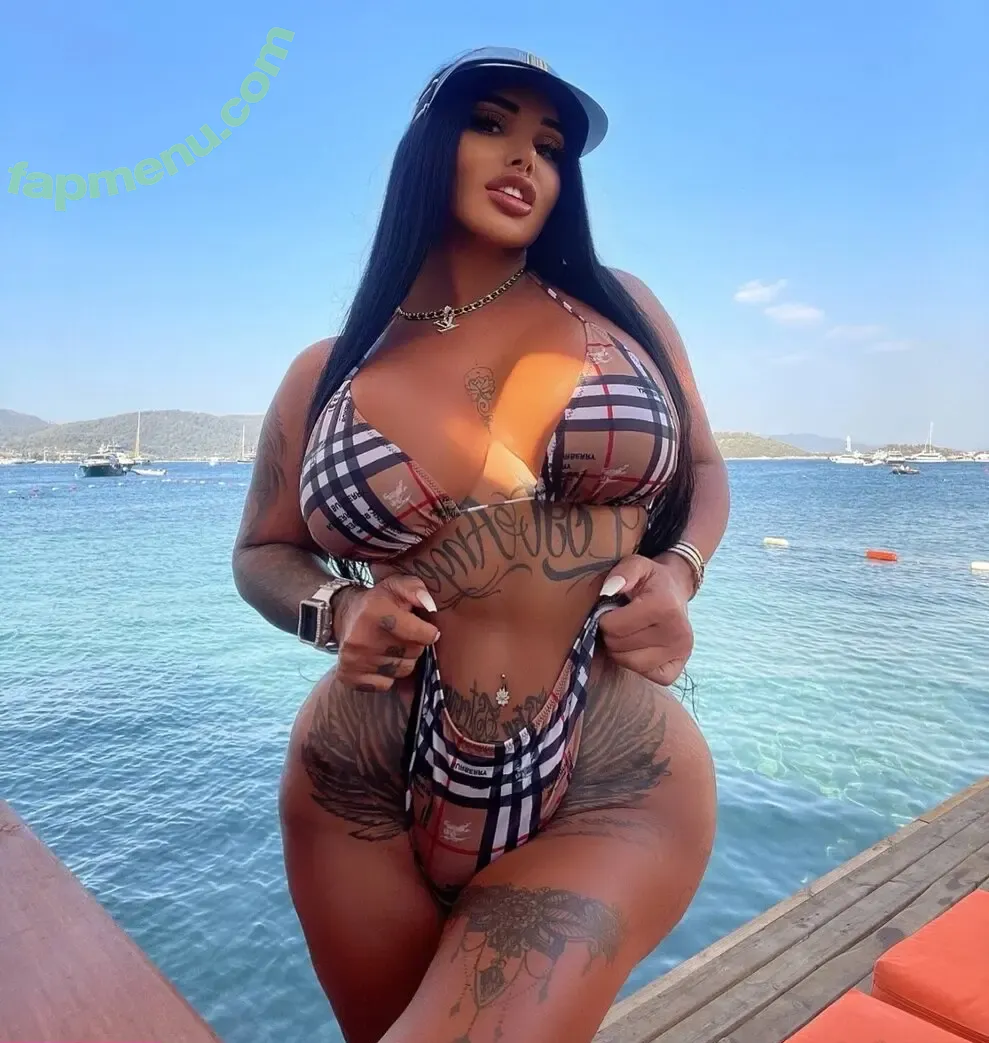 eda_esmr nude photo #0036 (EdaEsmr / eda.alboya.5 / edaeesmer / edaesmrr)