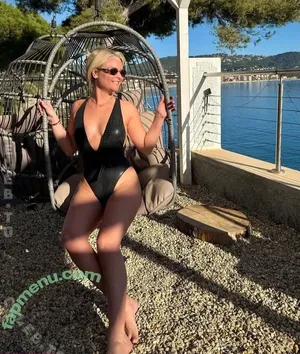 Edameeey / EdameyHugentobler nude photo #0088