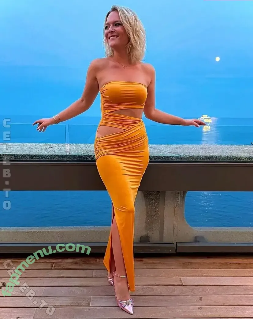 Edameeey nude photo #0080 (EdameyHugentobler)