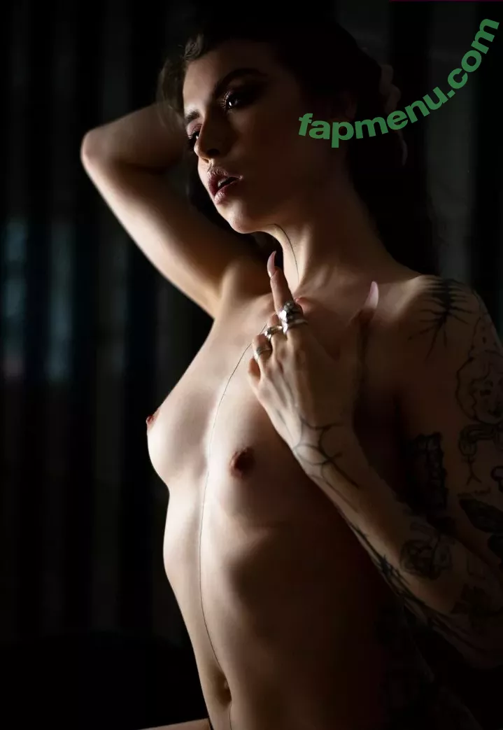 Eden Ivy nude photo #0006 (edenivyxx / sweet_ivy_xx)
