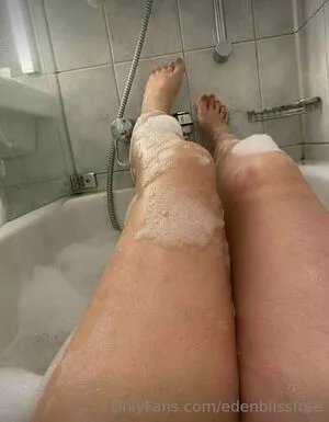 edenblissfree / thefreespiritgypsy nude photo #0035