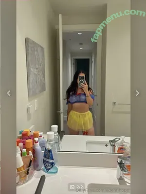  nude photo #0002
