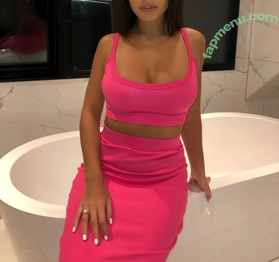 edenhollyclarke nude photo #0008 (edennfsw)