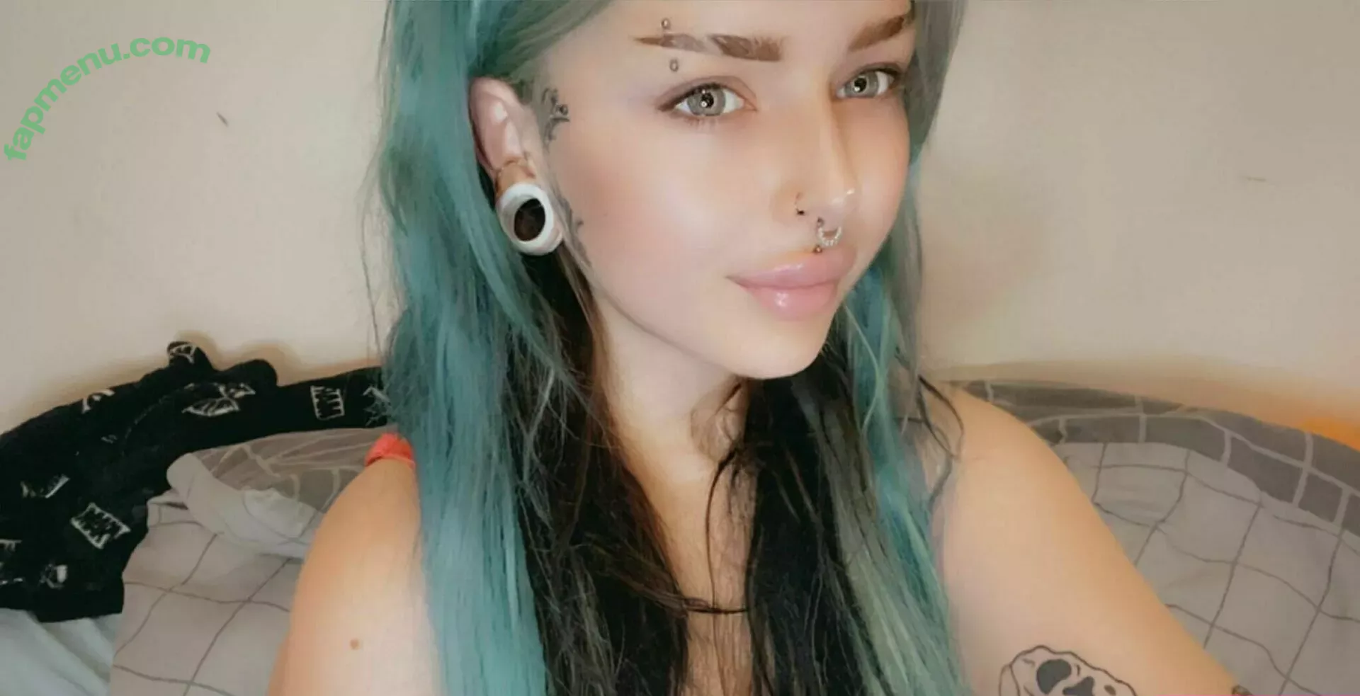 edenivyxo nude photo #0066 (edenivyxx)