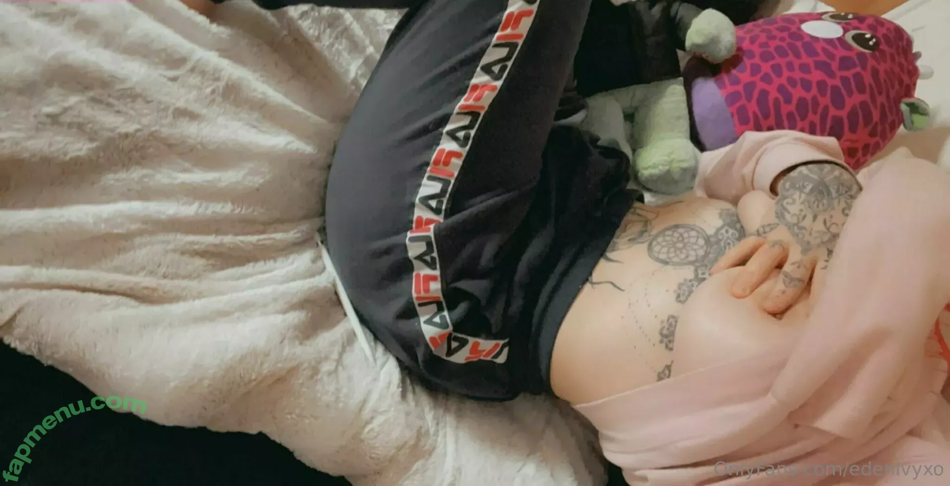 edenivyxo nude photo #0125 (edenivyxx)