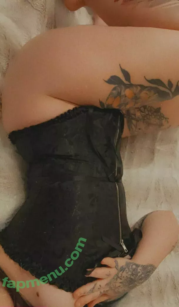 edenivyxo nude photo #0276 (edenivyxx)