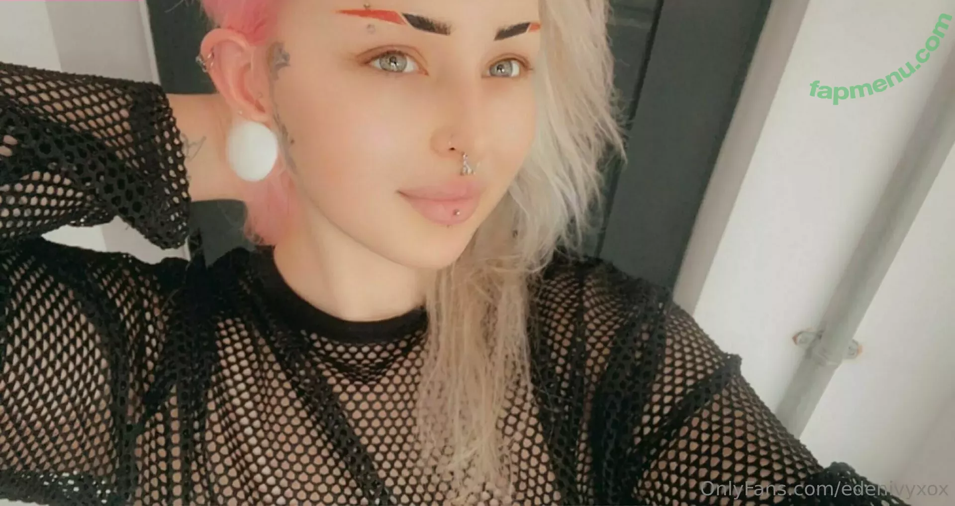 edenivyxo nude photo #0329 (edenivyxx)
