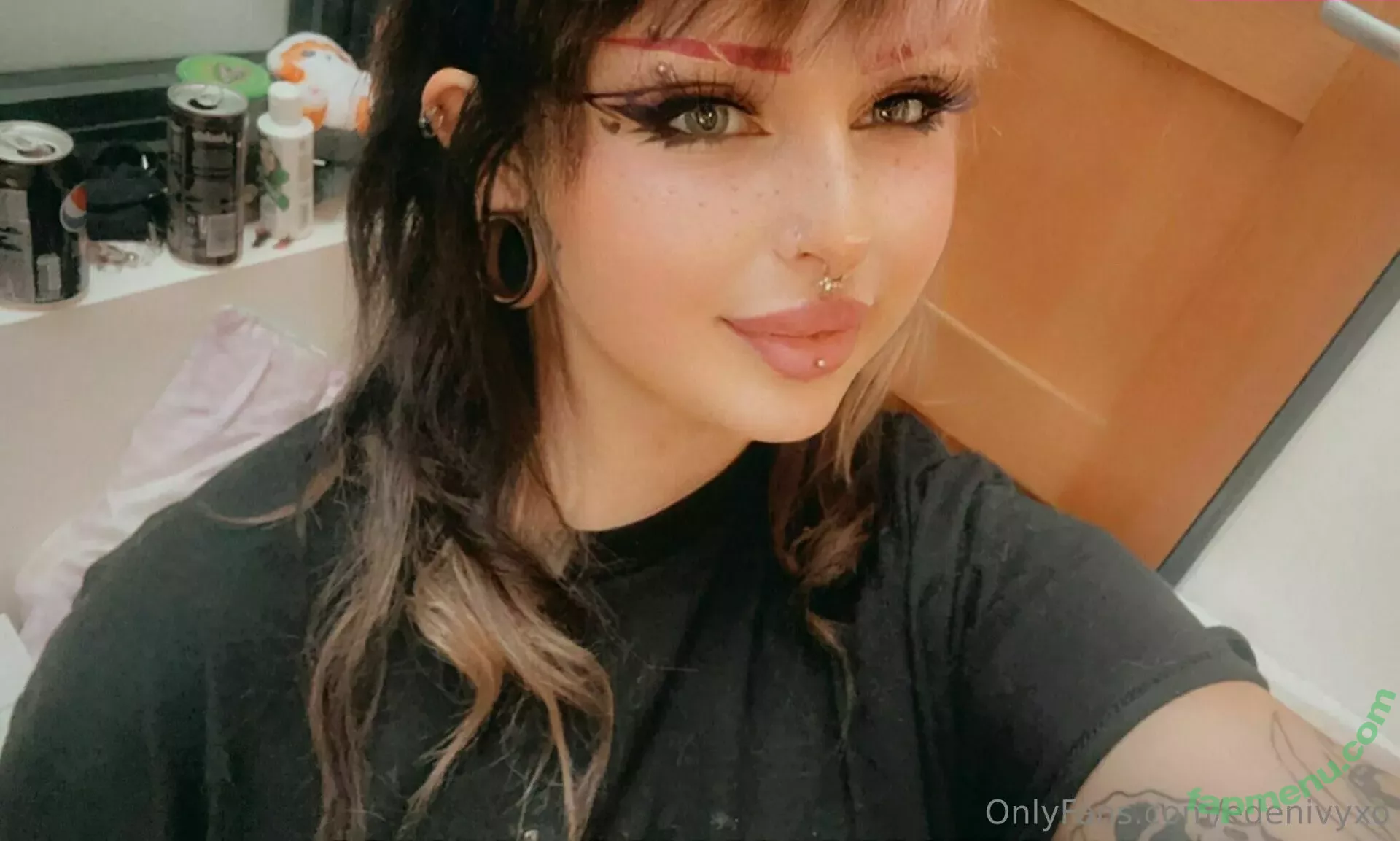 edenivyxo nude photo #0340 (edenivyxx)