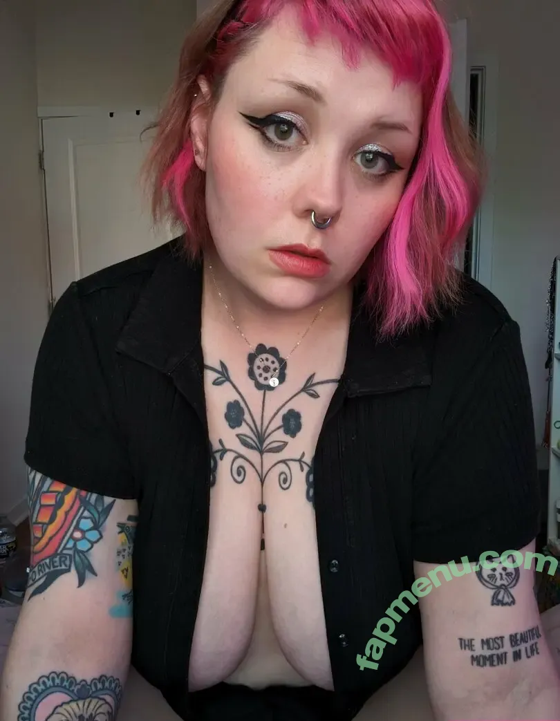 edgychubby1 nude photo #0009 (chubby.bee.designs)