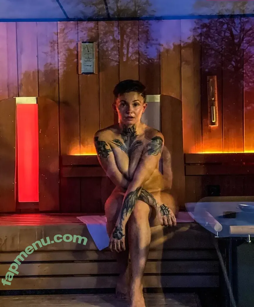 Edith Stehfest nude photo #0021 (edithstehfest)