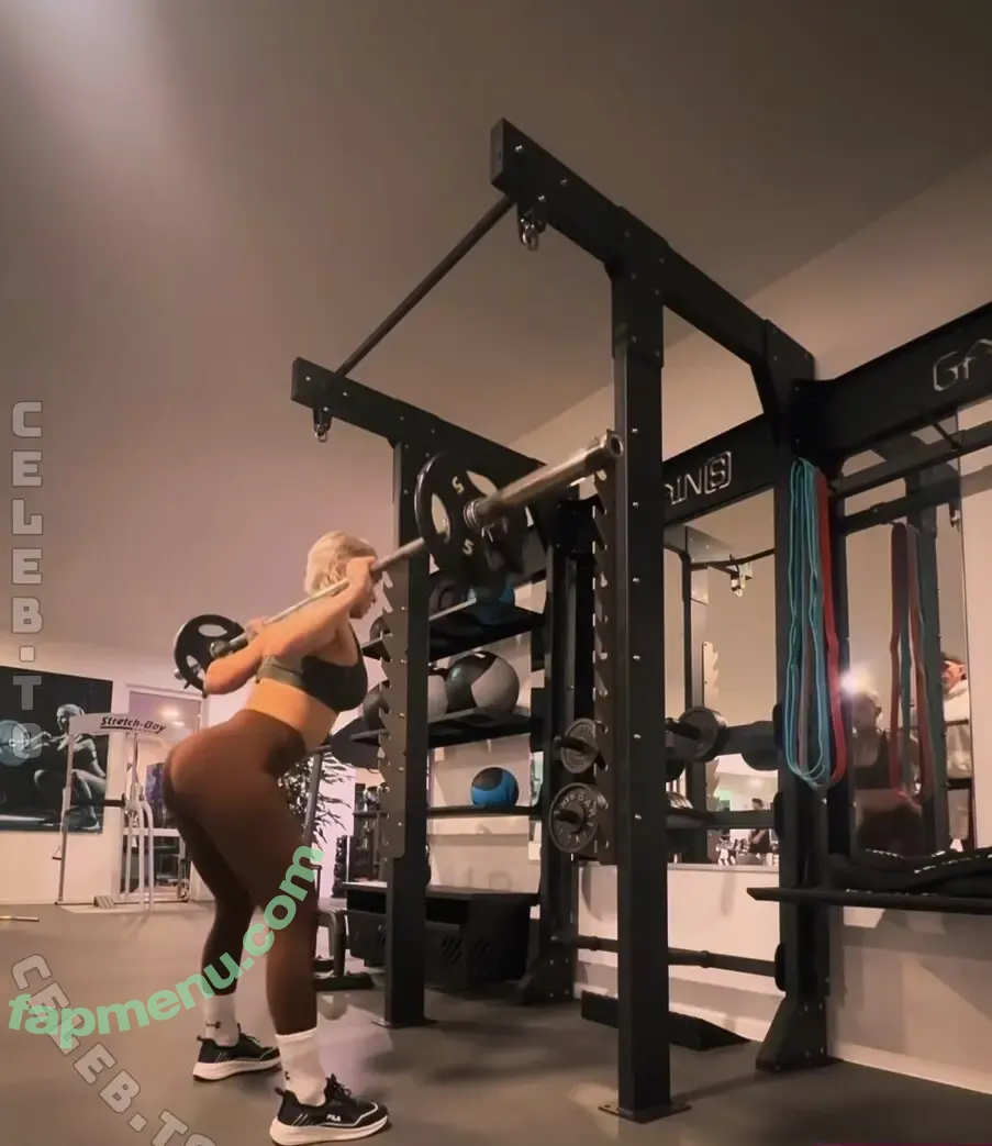 Edith Stehfest nude photo #0168 (edithstehfest)