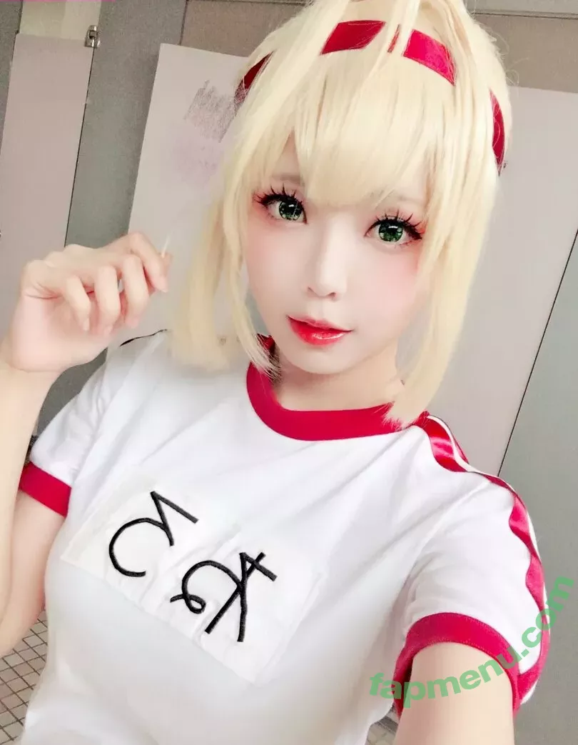 eeelyeee nude photo #0212 (Ely Cosplay / Ely_eee)