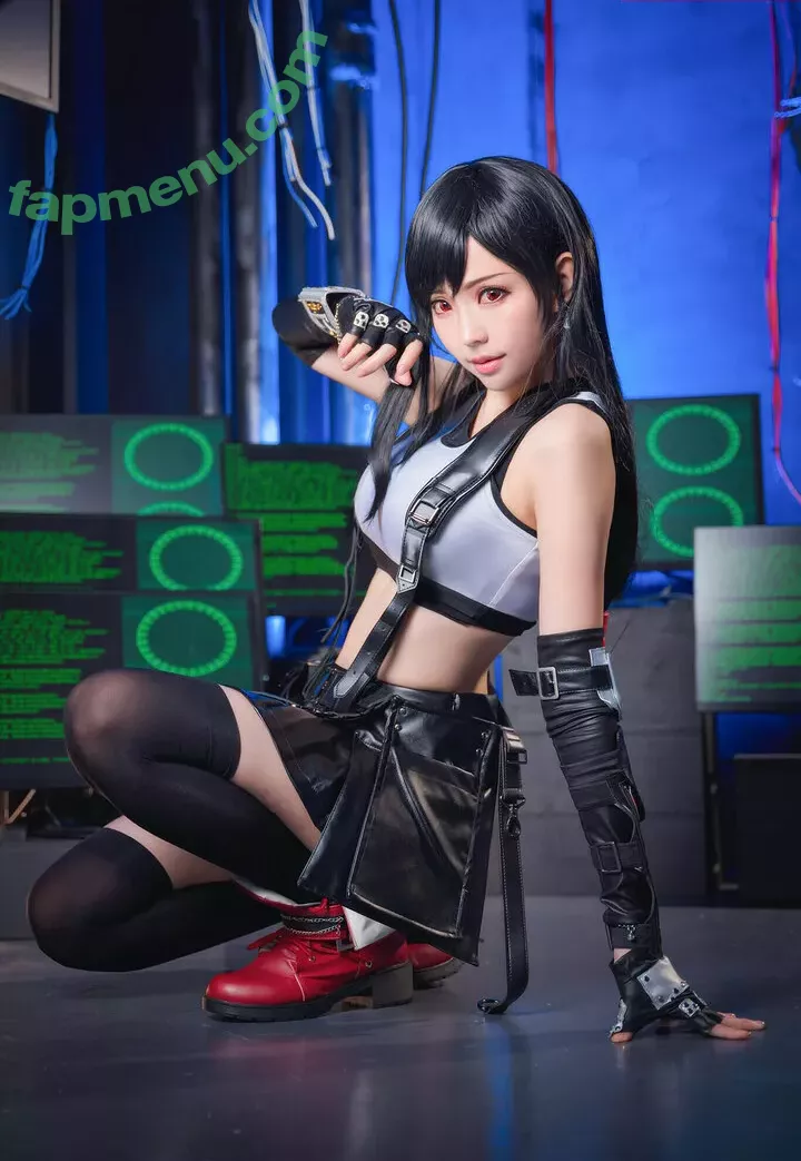 eeelyeee nude photo #0277 (Ely / Ely_eee)