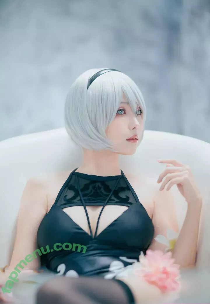 eeelyeee nude photo #0423 (Ely / Ely_eee)