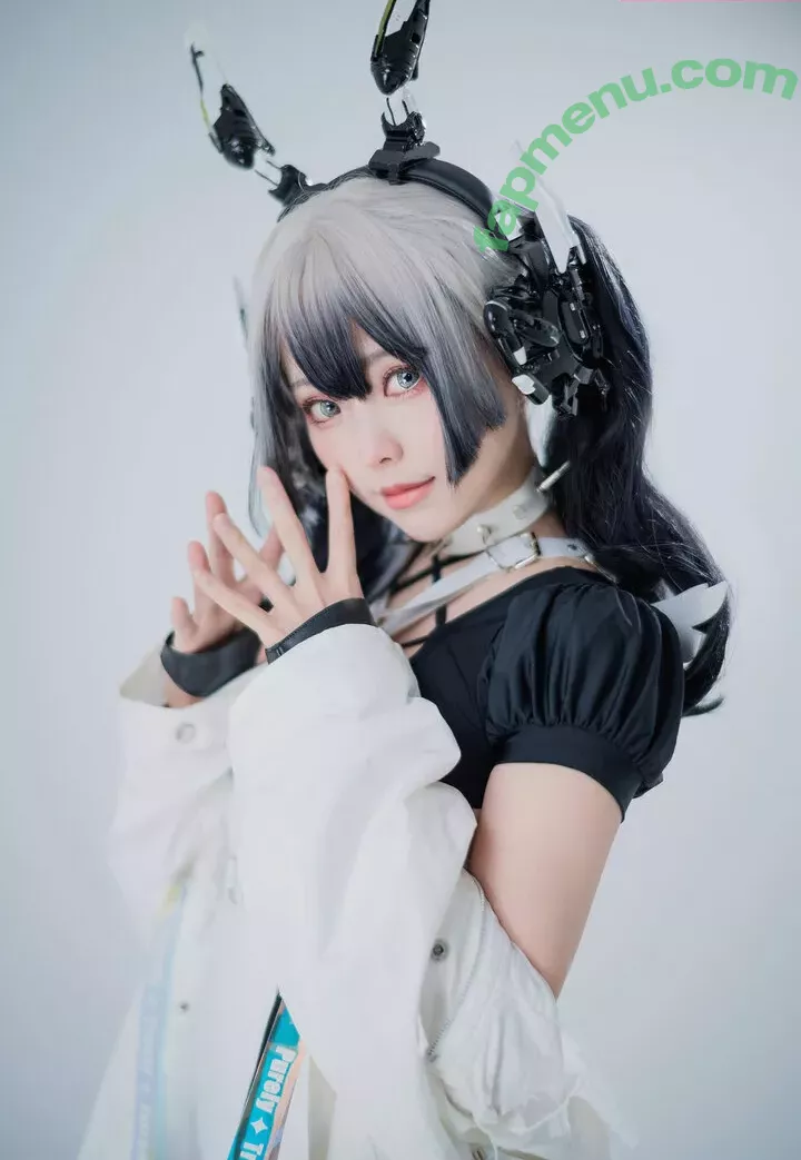 eeelyeee nude photo #0463 (Ely / Ely_eee)