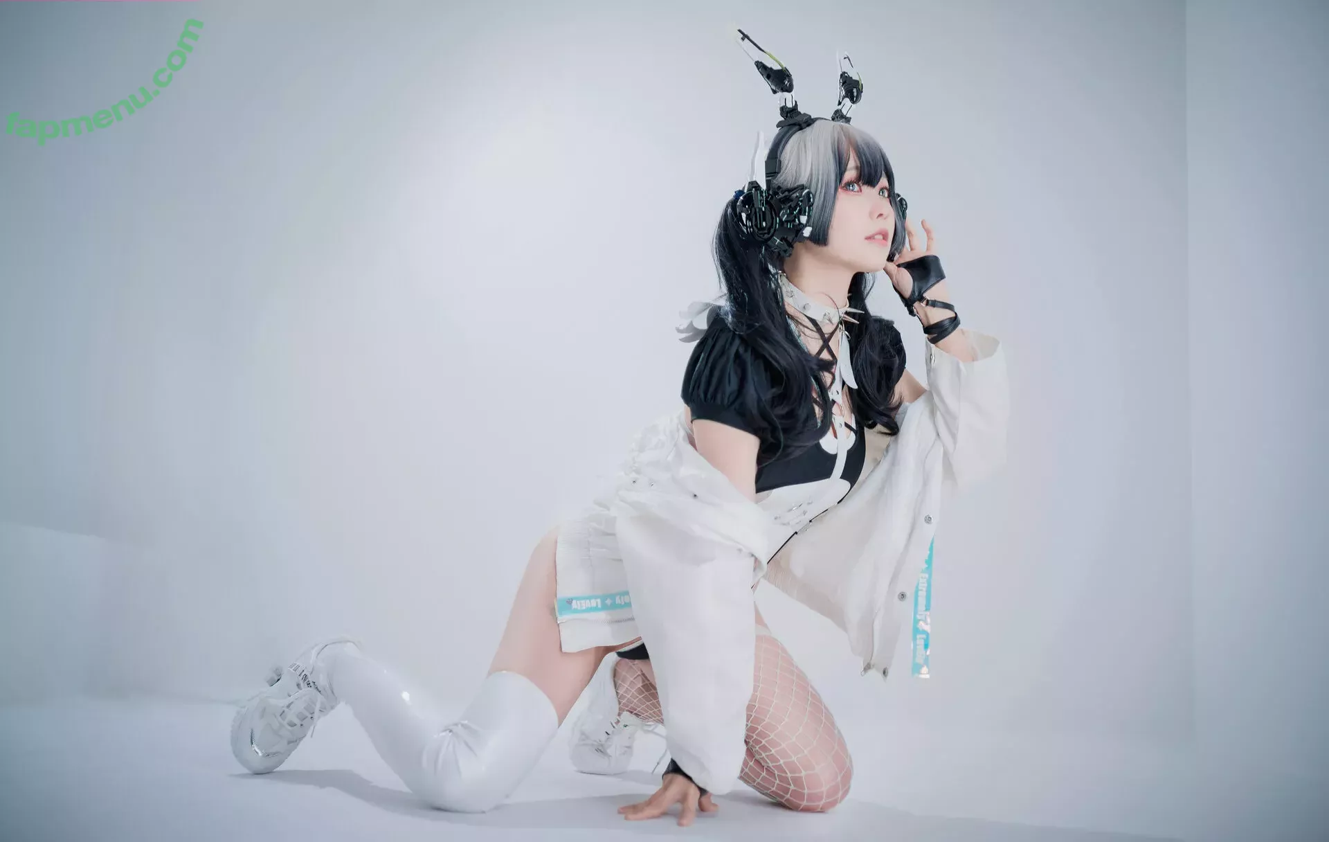 eeelyeee nude photo #0473 (Ely / Ely_eee)