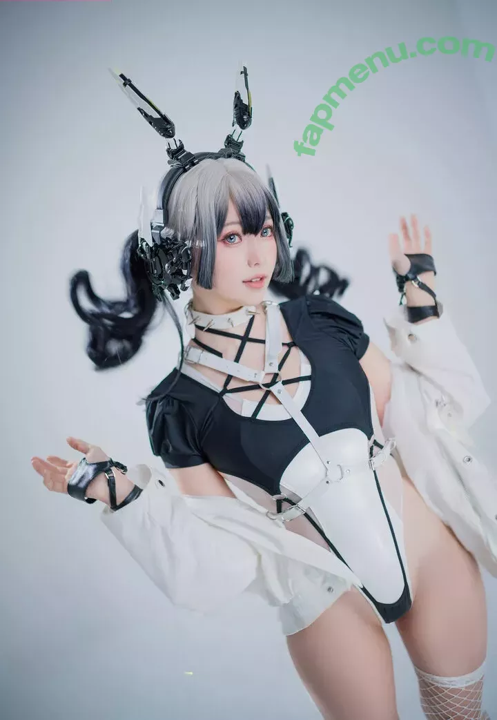 eeelyeee nude photo #0490 (Ely / Ely_eee)