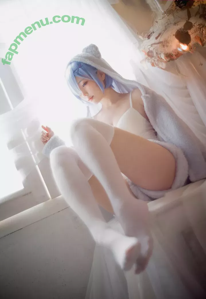 eeelyeee nude photo #0493 (Ely / Ely_eee)