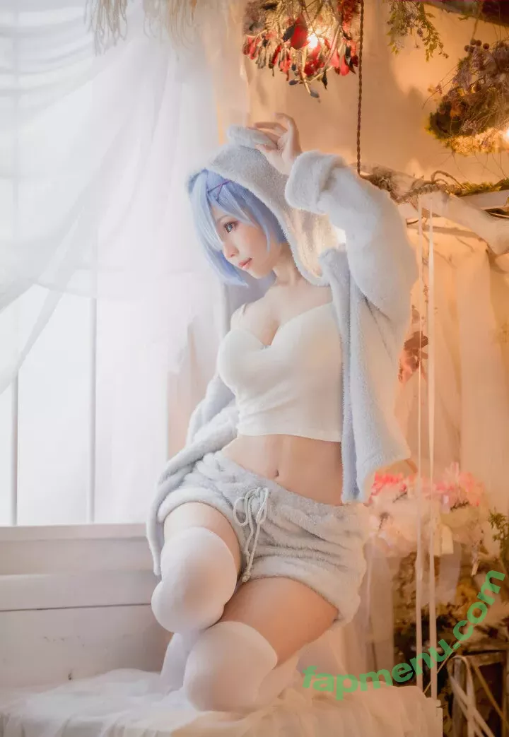 eeelyeee nude photo #0496 (Ely / Ely_eee)