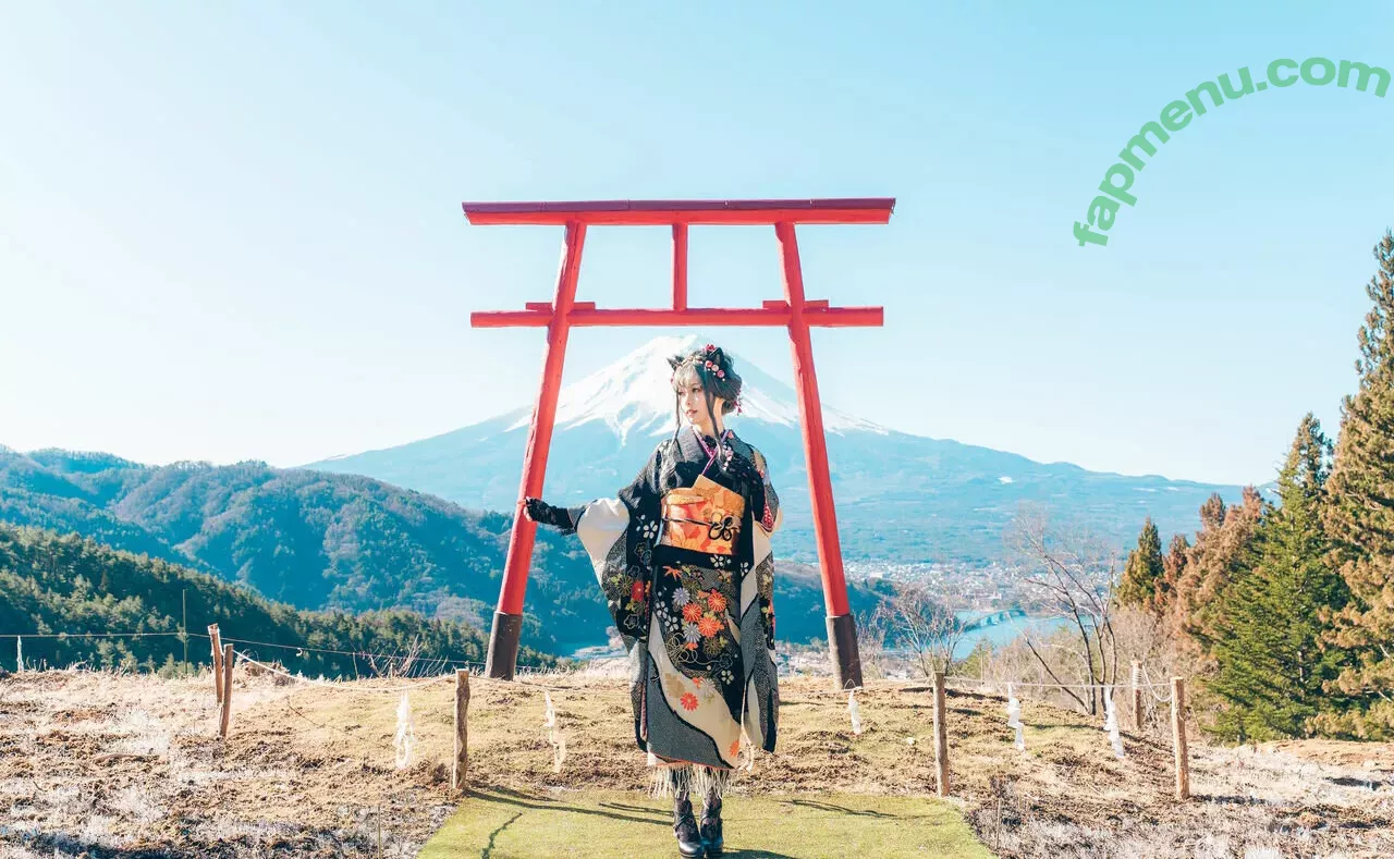 eeelyeee nude photo #0534 (Ely / Ely_eee)