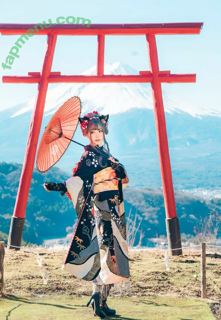 eeelyeee nude photo #0544 (Ely / Ely_eee)