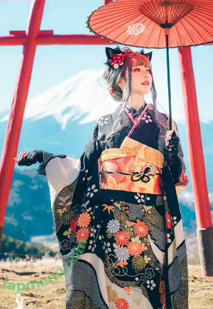 eeelyeee nude photo #0546 (Ely / Ely_eee)