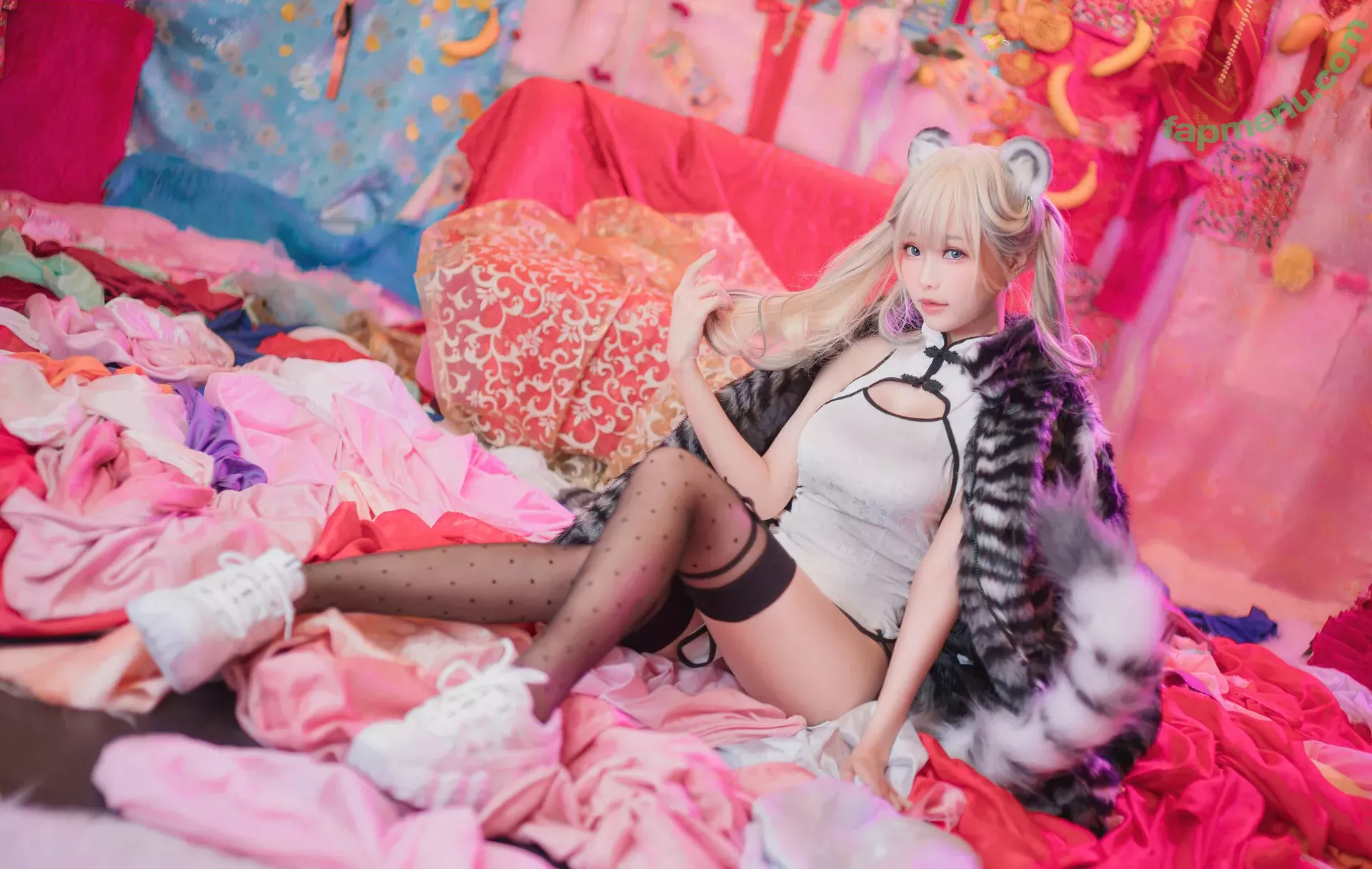 eeelyeee nude photo #0623 (Ely / Ely_eee)