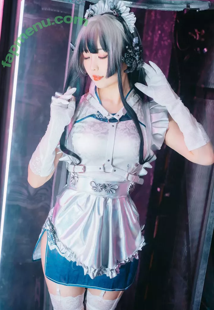 eeelyeee nude photo #0713 (Ely / Ely_eee)