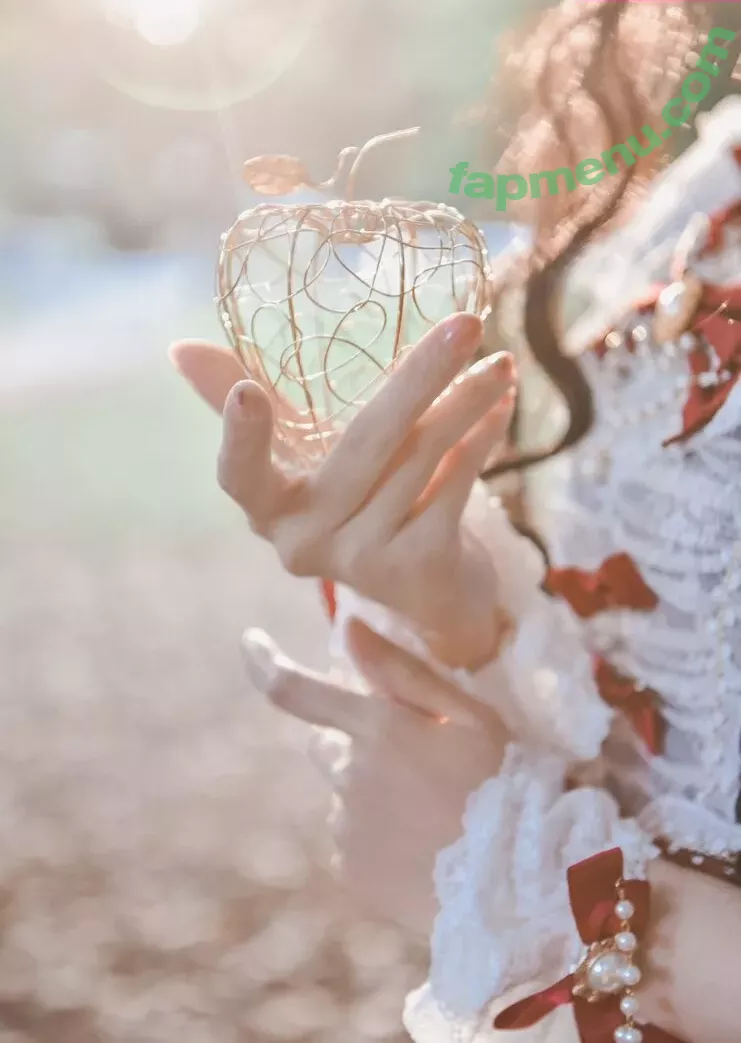 eeelyeee nude photo #0738 (Ely / Ely_eee)