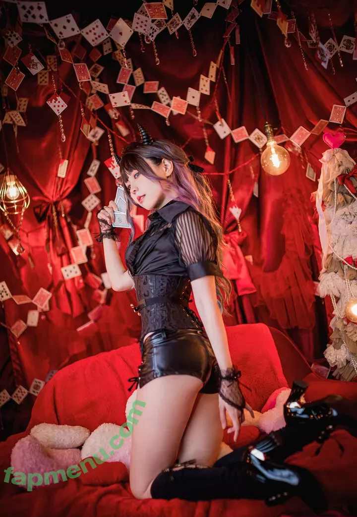 eeelyeee nude photo #0799 (Ely Cosplay / Ely_eee)