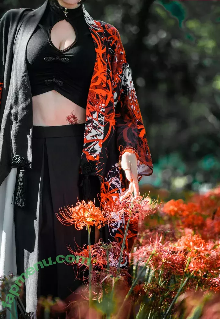 eeelyeee nude photo #1074 (Ely Cosplay / Ely_eee)