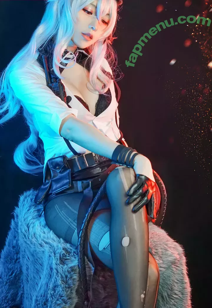 eeelyeee nude photo #1148 (Ely Cosplay / Ely_eee)