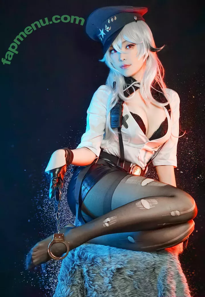 eeelyeee nude photo #1155 (Ely Cosplay / Ely_eee)