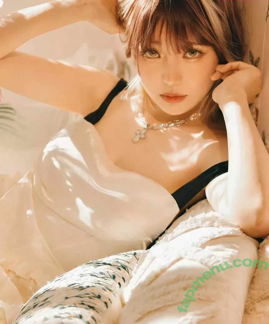 eeelyeee nude photo #1176 (Ely Cosplay / Ely_eee)