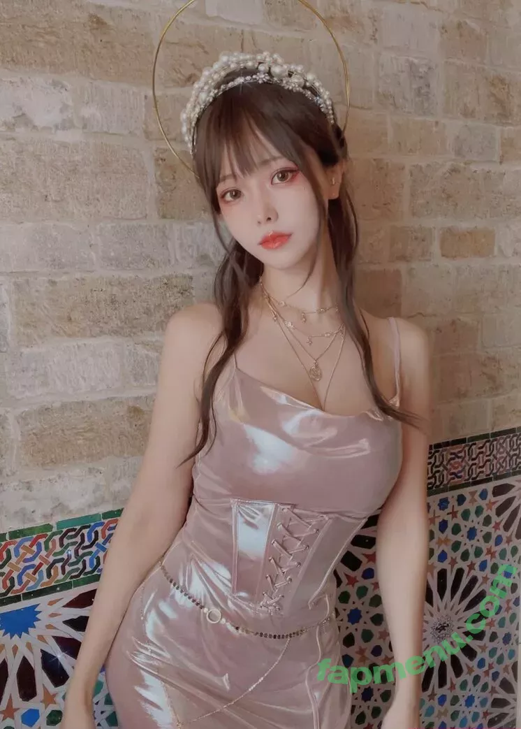 eeelyeee nude photo #1319 (Ely Cosplay / Ely_eee)