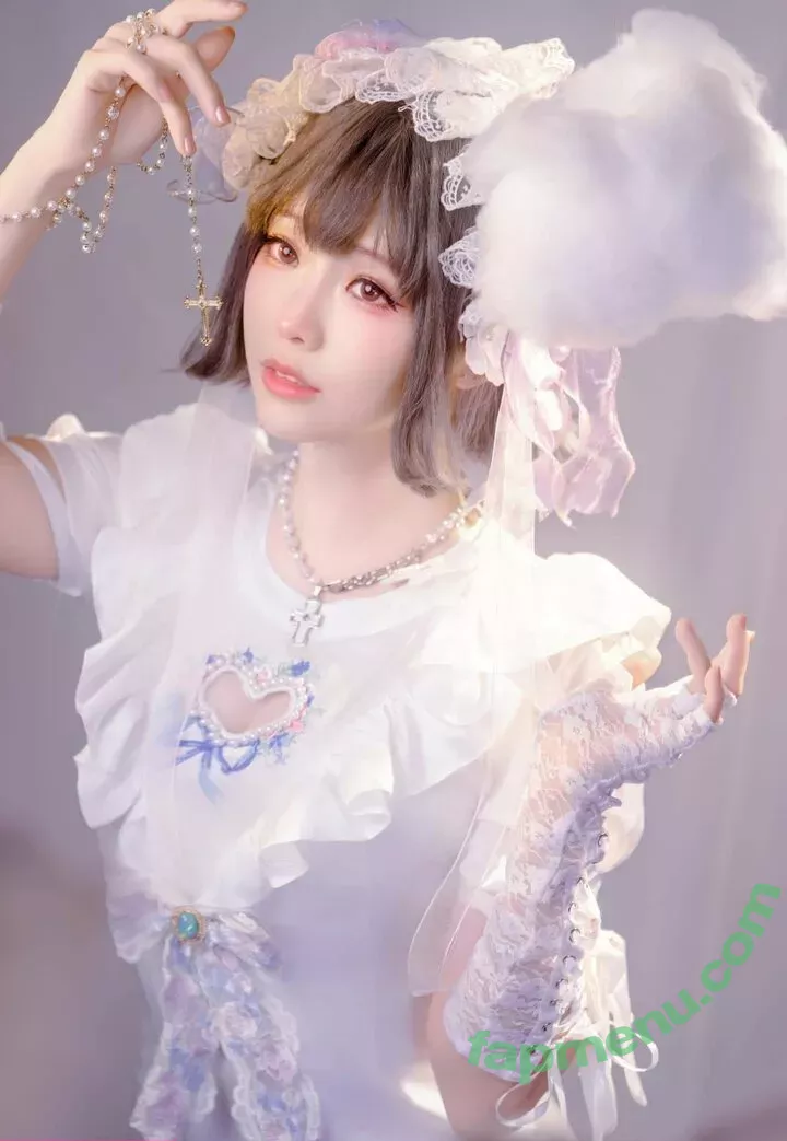 eeelyeee nude photo #1327 (Ely Cosplay / Ely_eee)