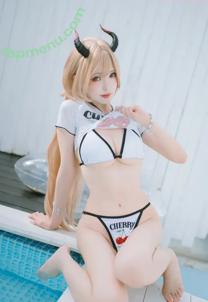 eeelyeee nude photo #1766 (Ely Cosplay / Ely_eee)