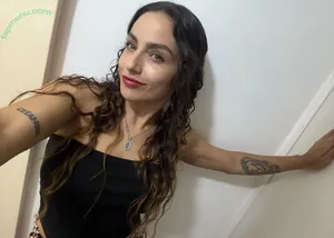 eeemilys22 / e.mily_22 nude photo #0034