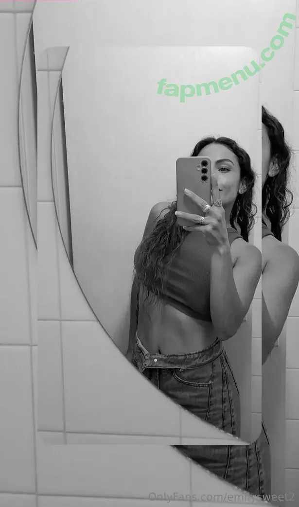 eeemilys22 nude photo #0003 (e.mily_22)