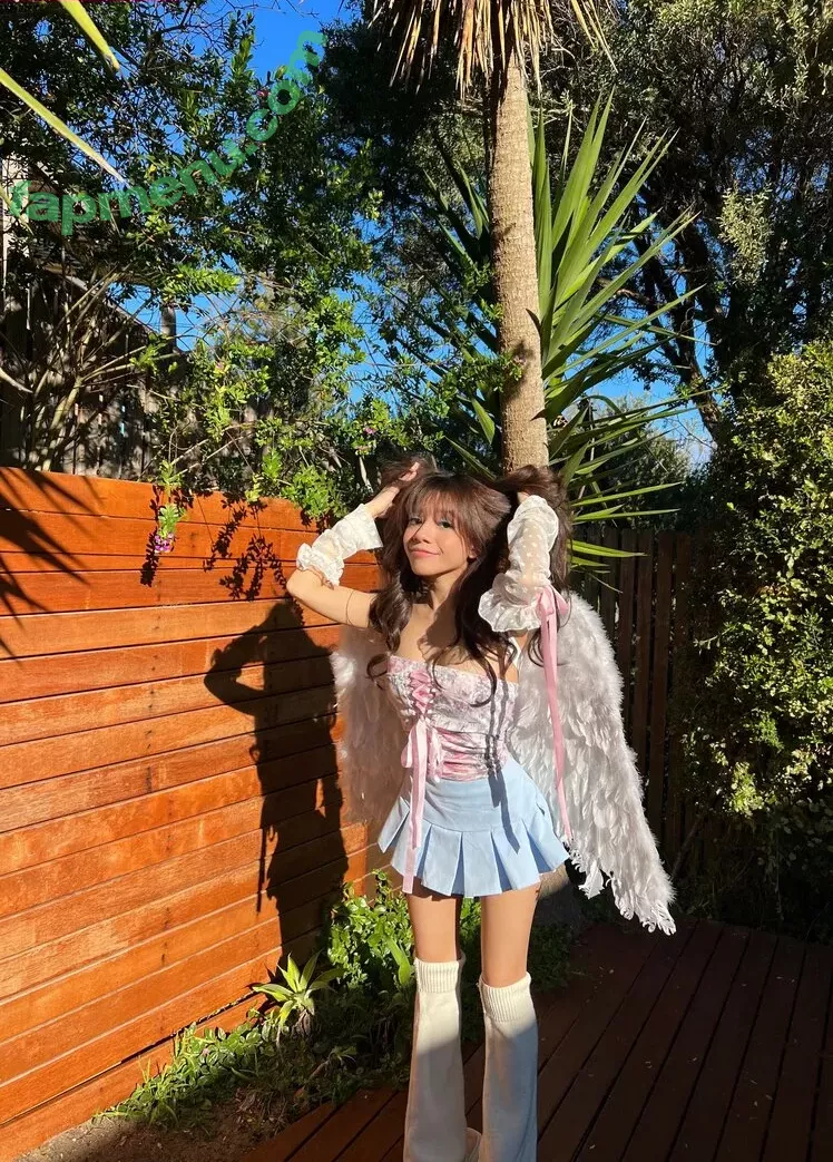 Eeeveenara nude photo #0089 (Eevee Enara / eeveenara)